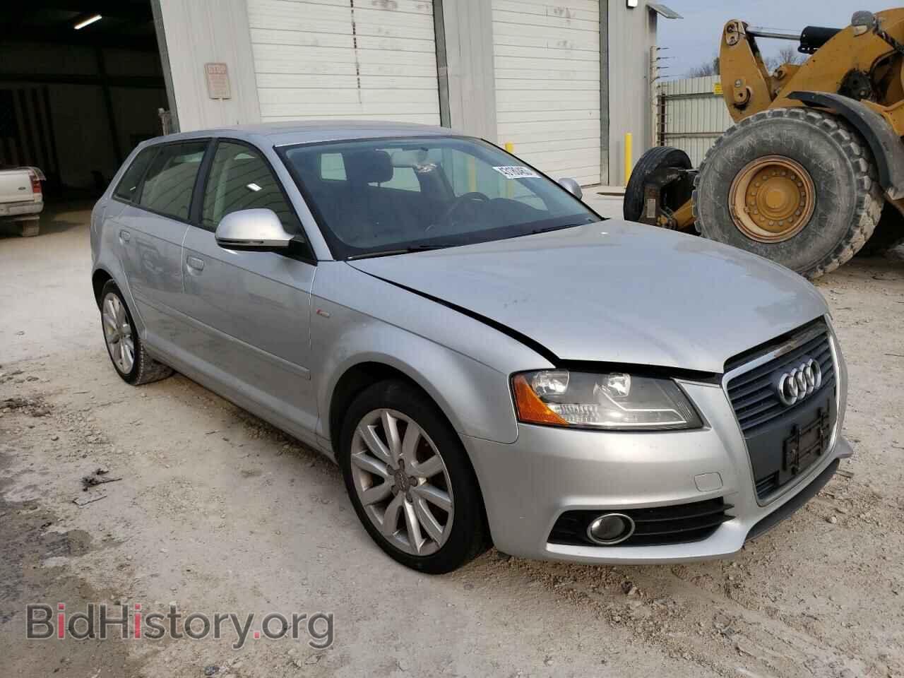 2010 AUDI A3 - VIN: WAUBFAFM9AA160426 - Фото 4