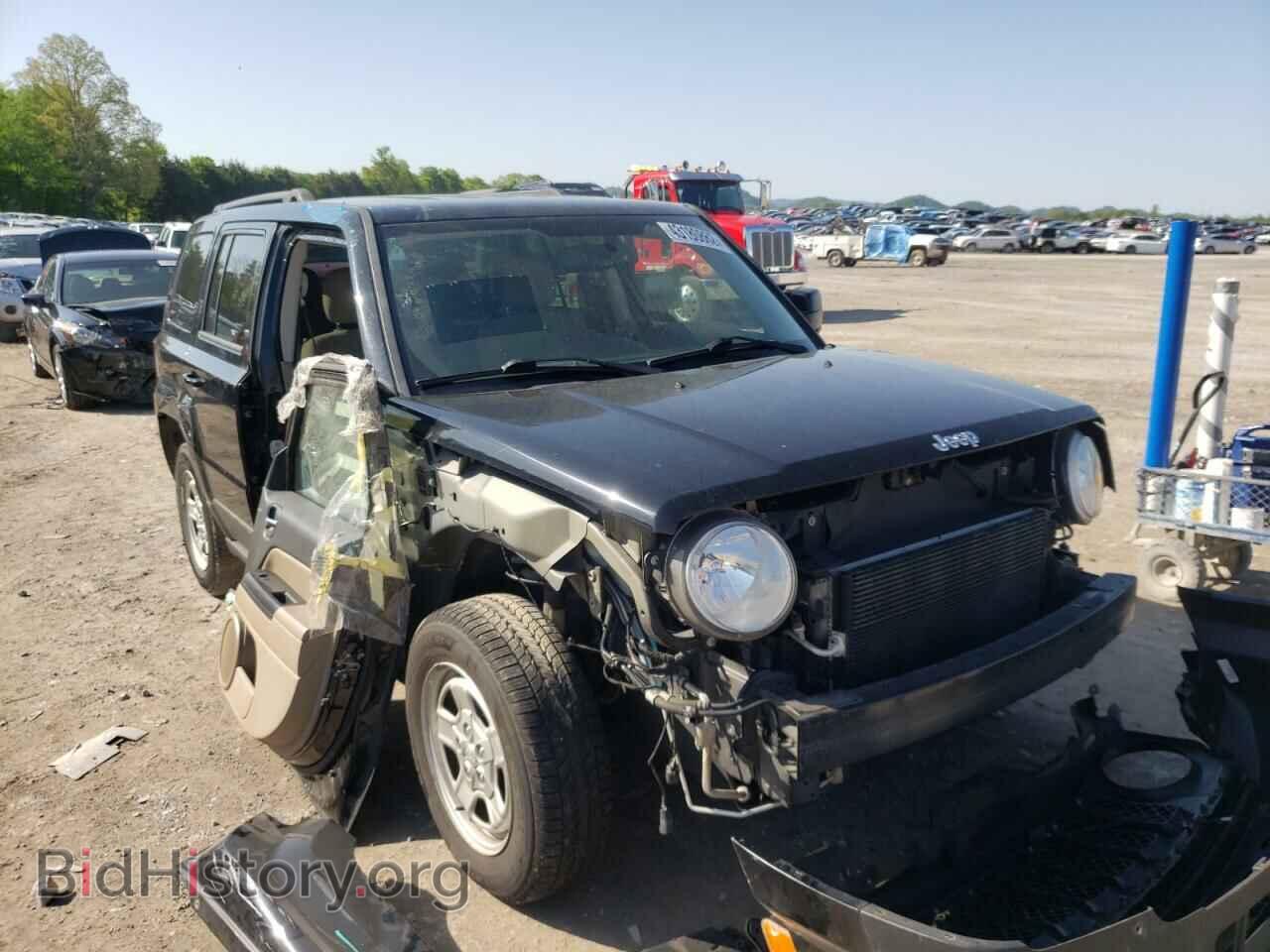 Photo 1C4NJPBB4HD173020 - JEEP PATRIOT 2017