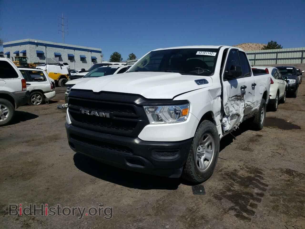 2019 RAM 1500 - VIN: 1C6SRFCT3KN545971 - Фото 2
