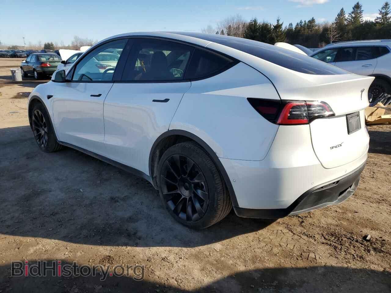 2022 TESLA MODEL Y - VIN: 7SAYGDEE5NF419225 - Фото 2
