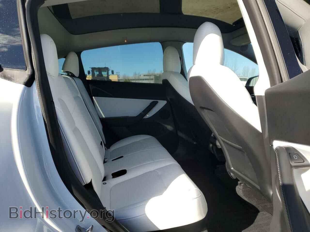 2022 TESLA MODEL Y - VIN: 7SAYGDEE5NF419225 - Фото 10