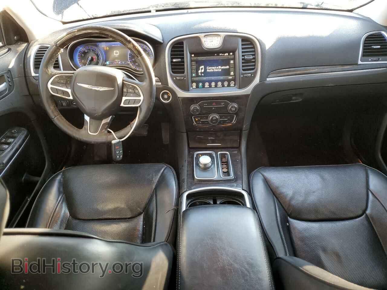 2017 CHRYSLER 300 - VIN: 2C3CCAKG1HH616502 - Фото 8