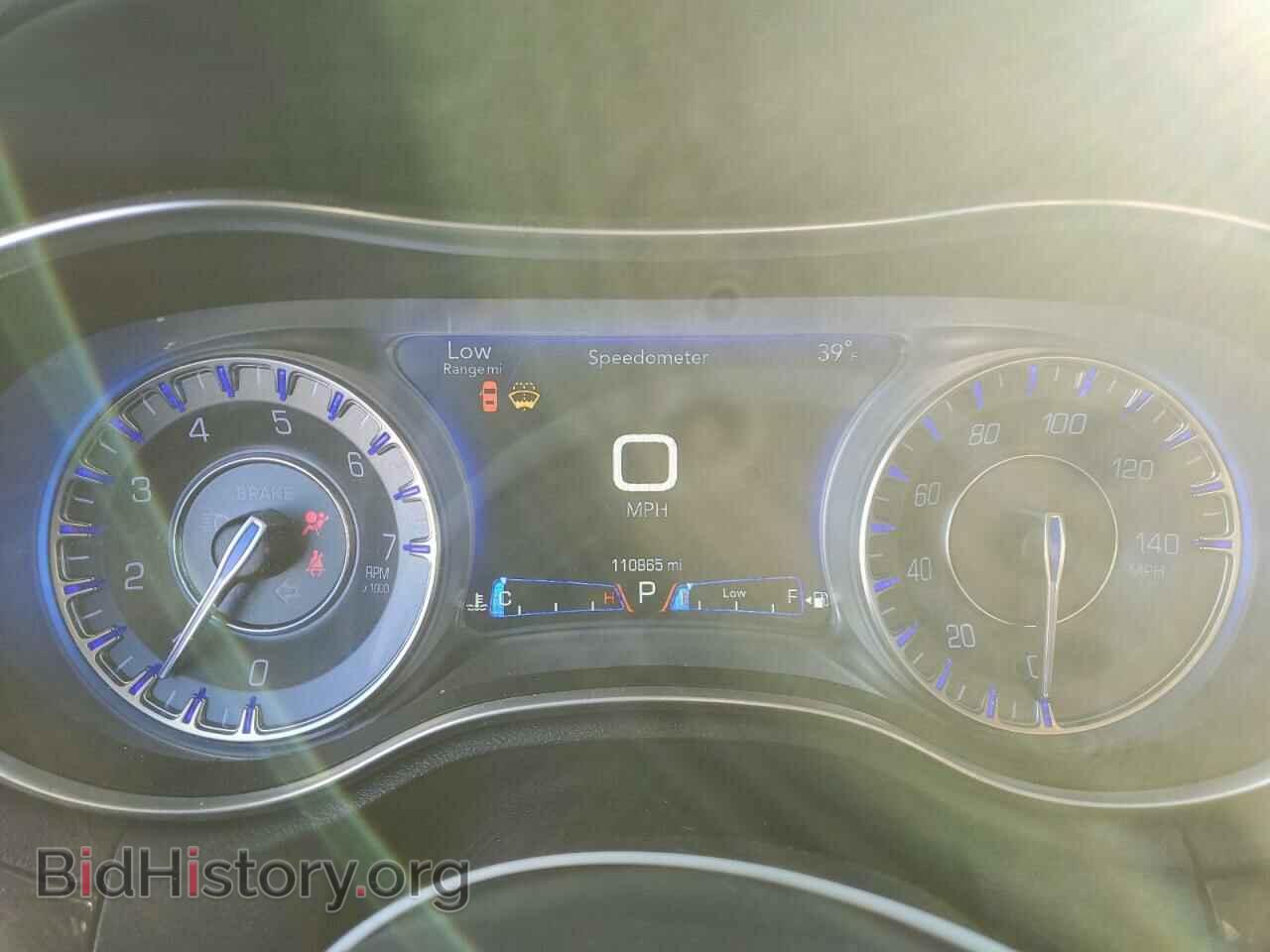 2017 CHRYSLER 300 - VIN: 2C3CCAKG1HH616502 - Фото 9