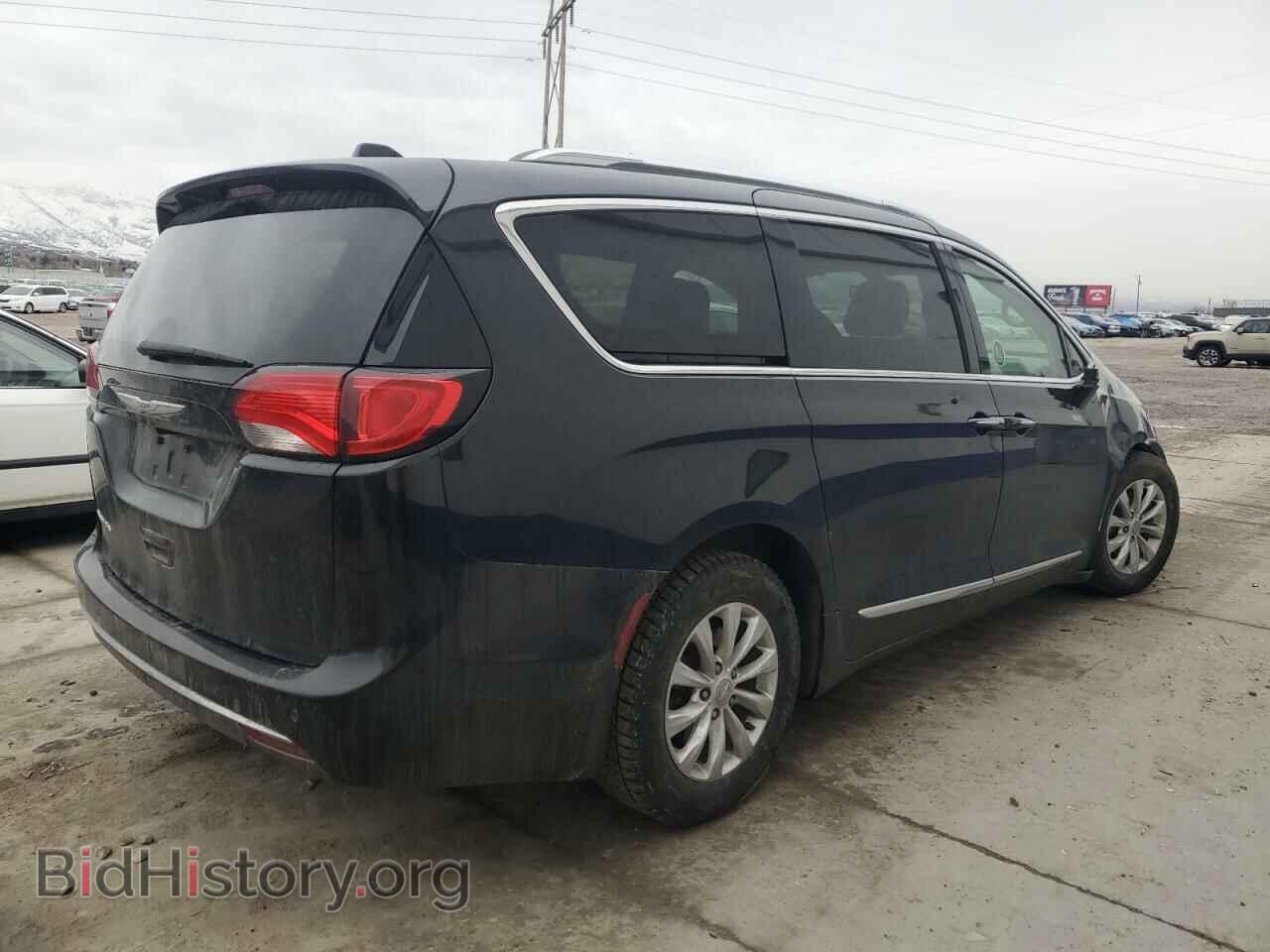 2018 CHRYSLER PACIFICA - VIN: 2C4RC1BG3JR211084 - Photo 3