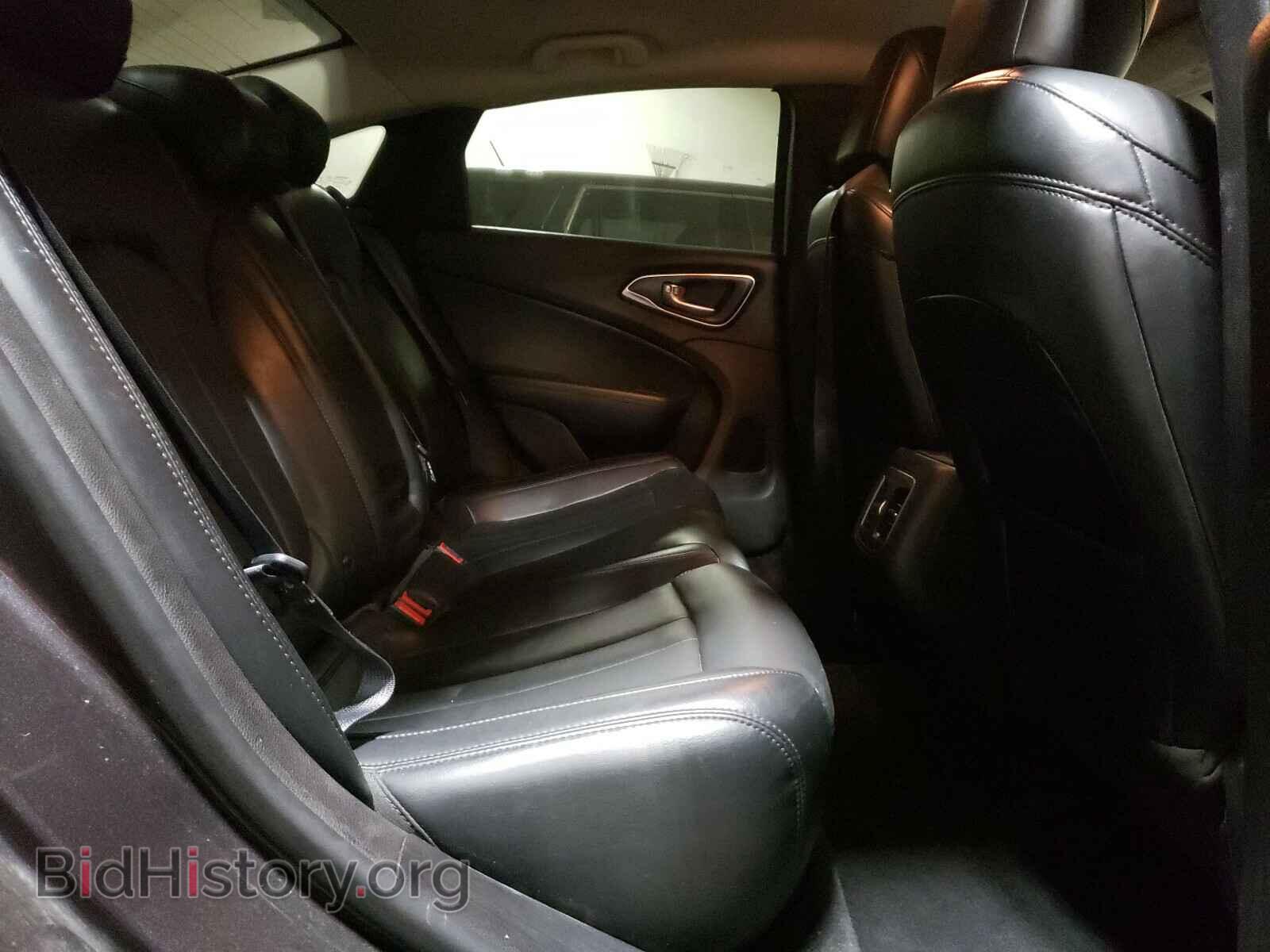 2015 CHRYSLER 200 - VIN: 1C3CCCCB5FN735690 - Photo 6