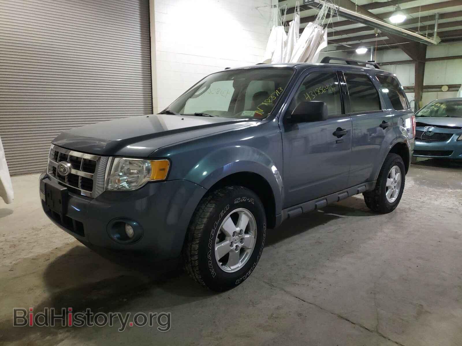2011 FORD ESCAPE - VIN: 1FMCU0D70BKC28785 - Photo 2