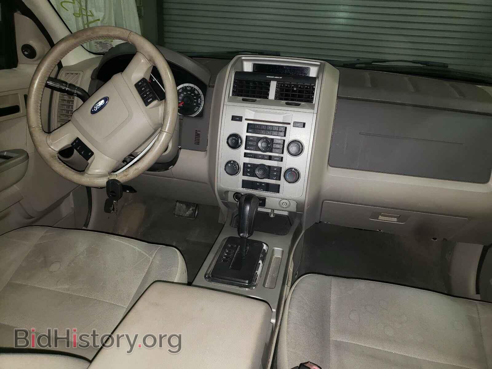 2011 FORD ESCAPE - VIN: 1FMCU0D70BKC28785 - Photo 9
