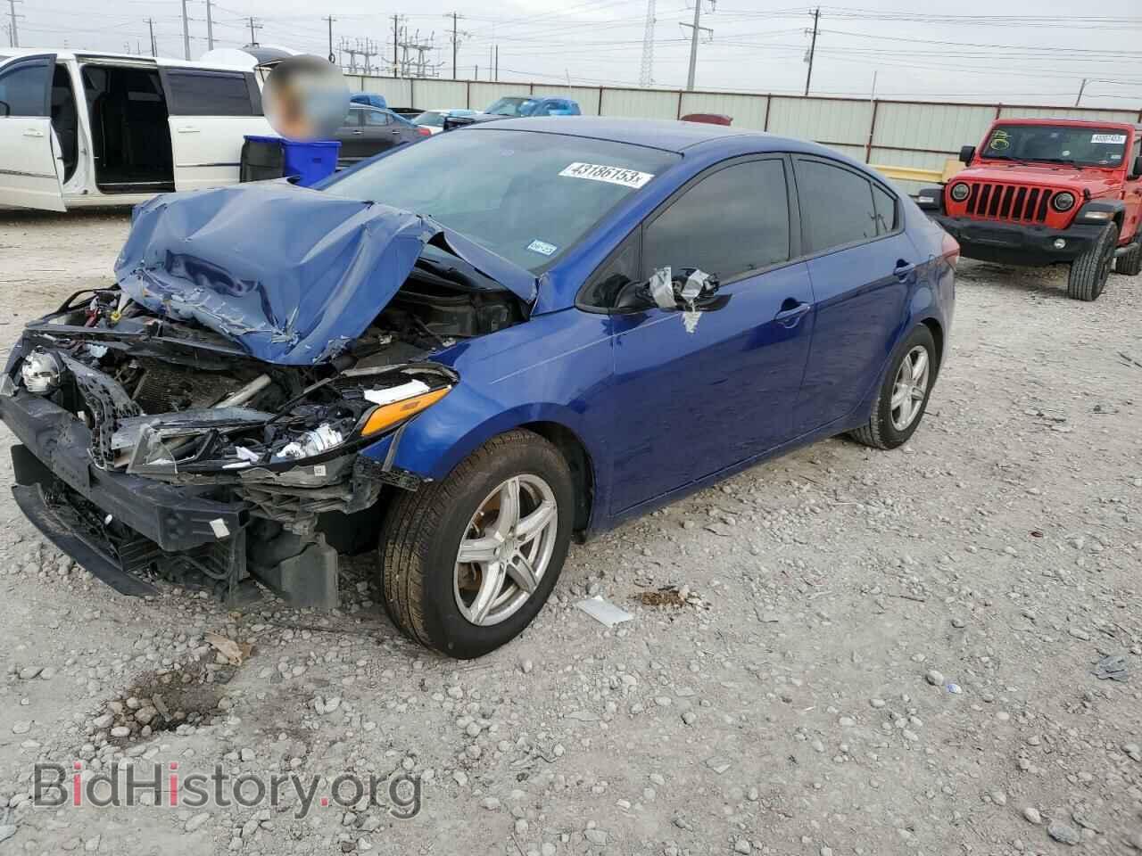 Фотография 3KPFK4A7XHE055579 - KIA FORTE 2017