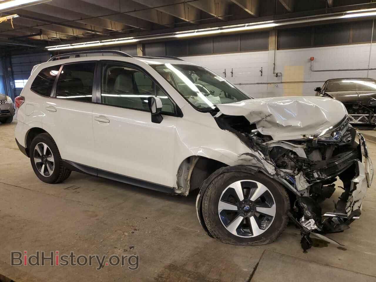 2017 SUBARU FORESTER - VIN: JF2SJAECXHH515004 - Фото 4