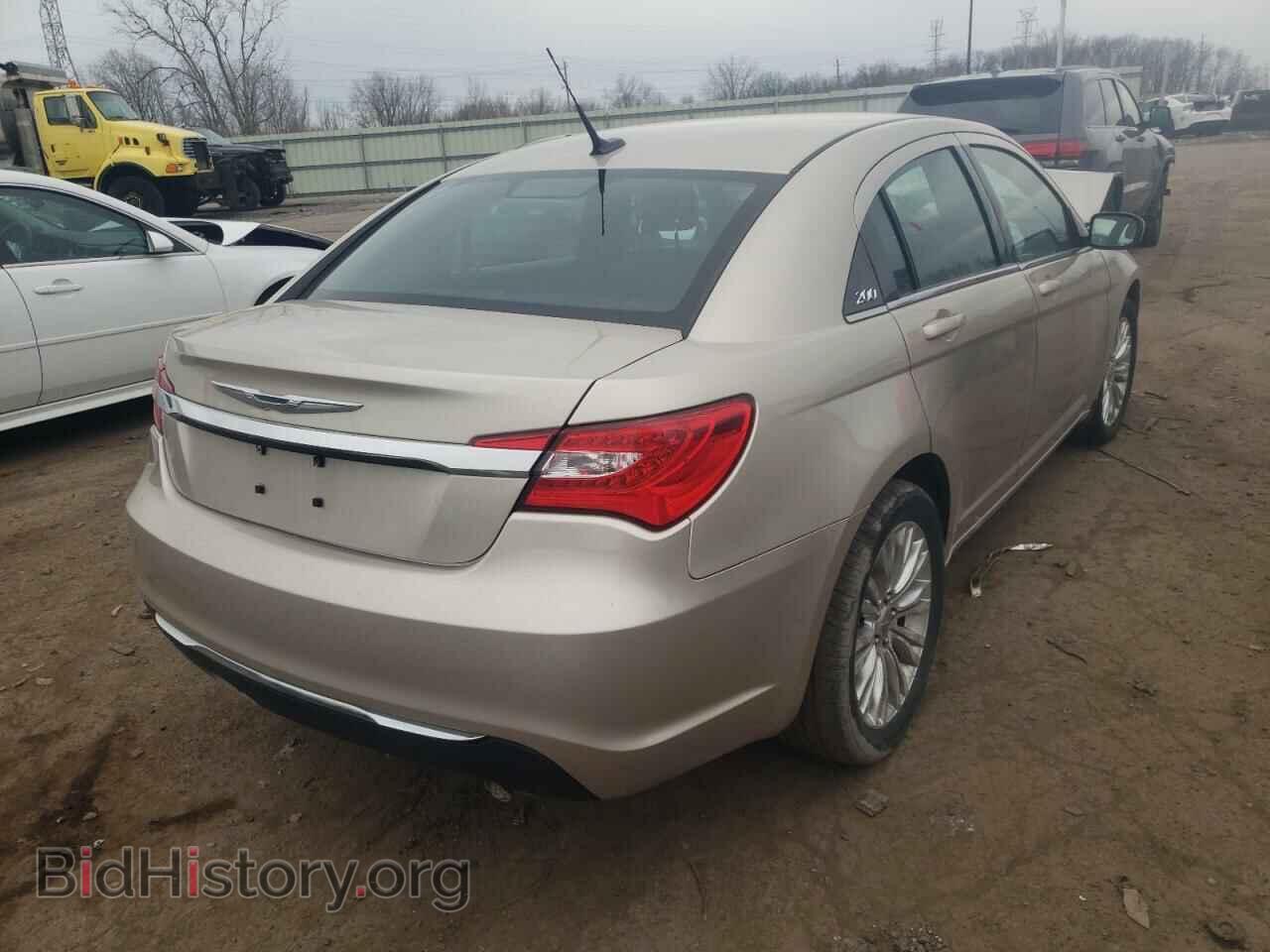 2013 CHRYSLER 200 - VIN: 1C3CCBBB5DN694275 - Фото 4