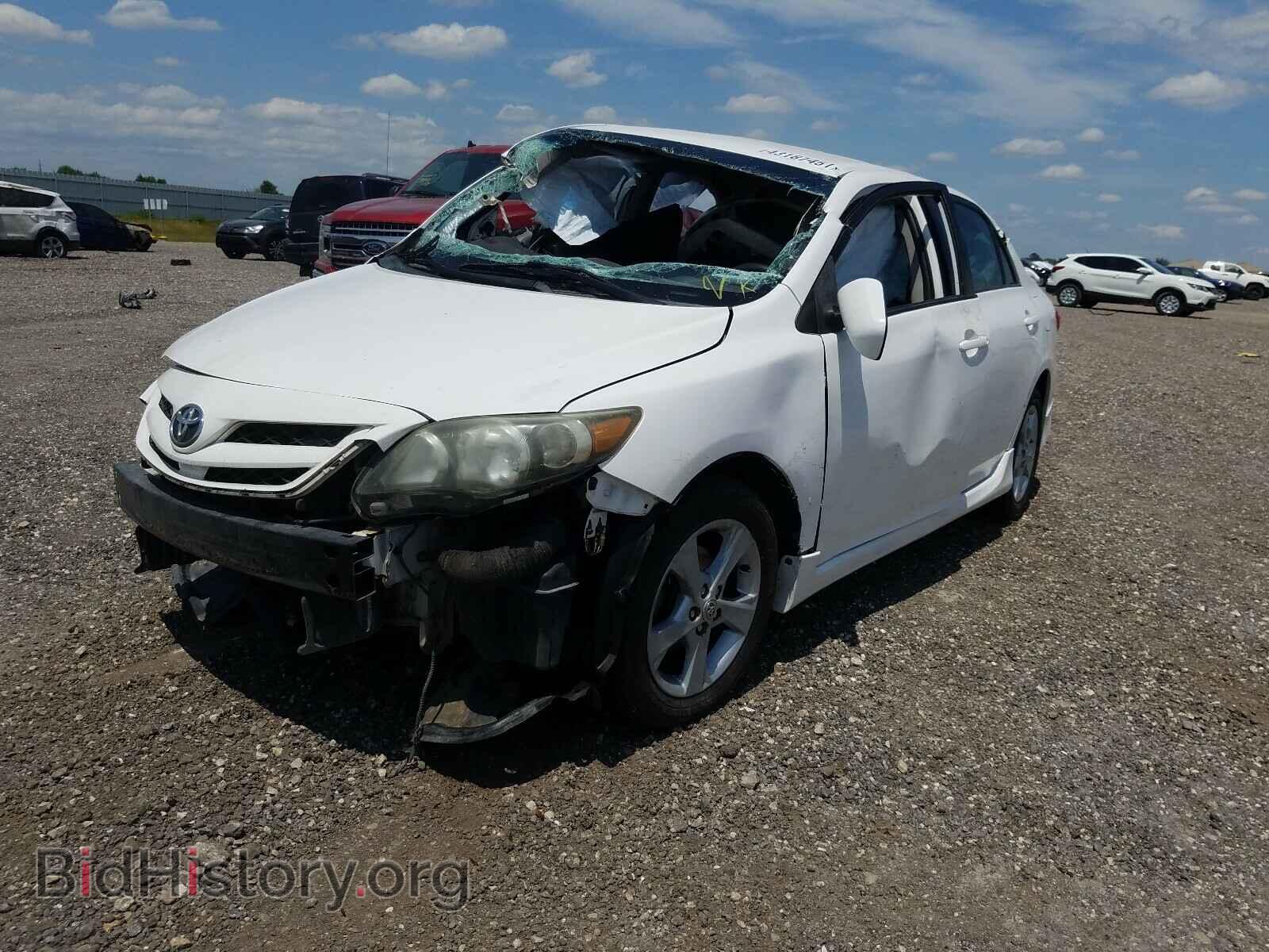 2011 TOYOTA COROLLA - VIN: 2T1BU4EE7BC617297 - Фото 2
