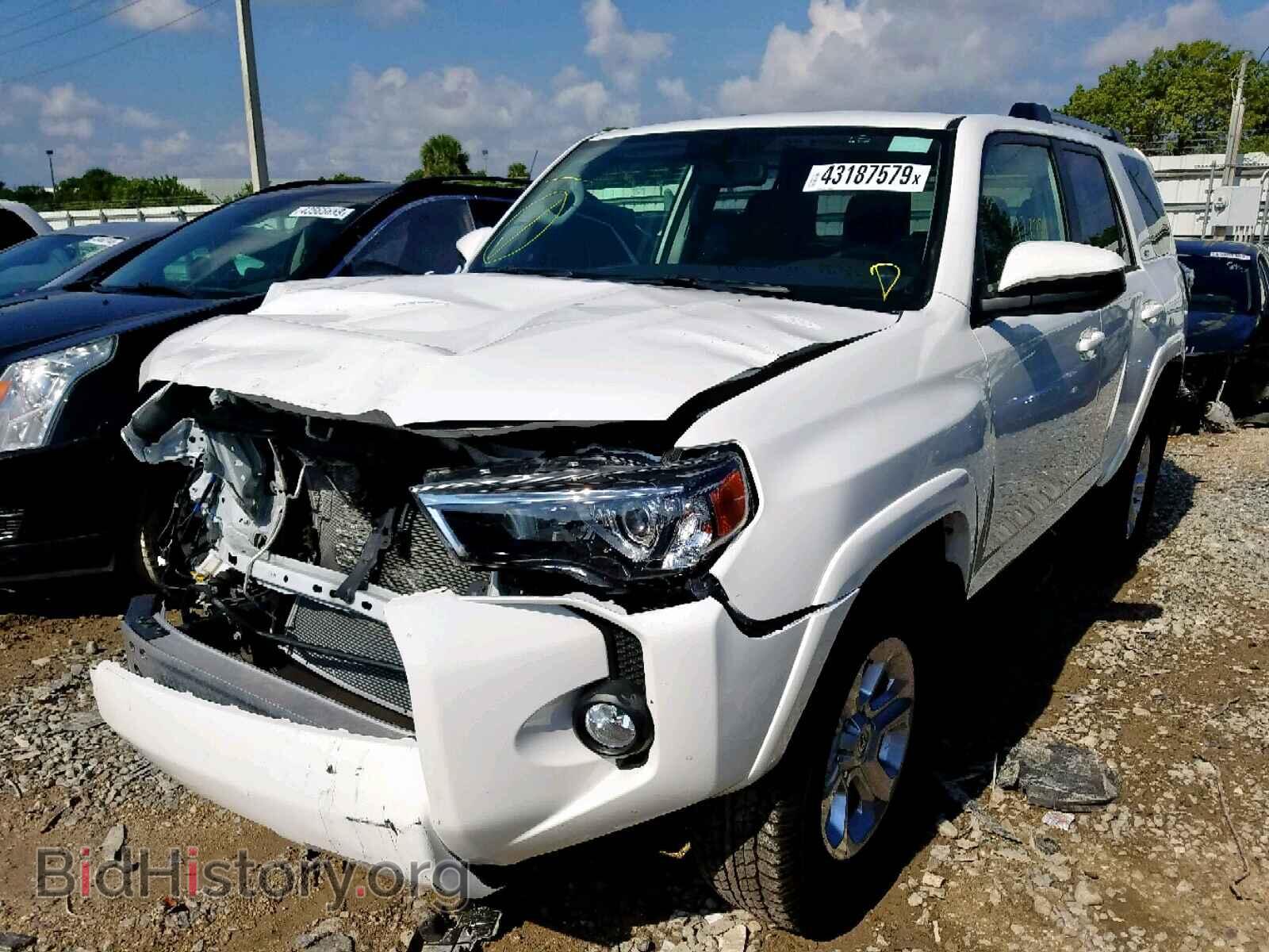2019 TOYOTA 4RUNNER SR - VIN: JTEZU5JRXK5196732 - Фото 2