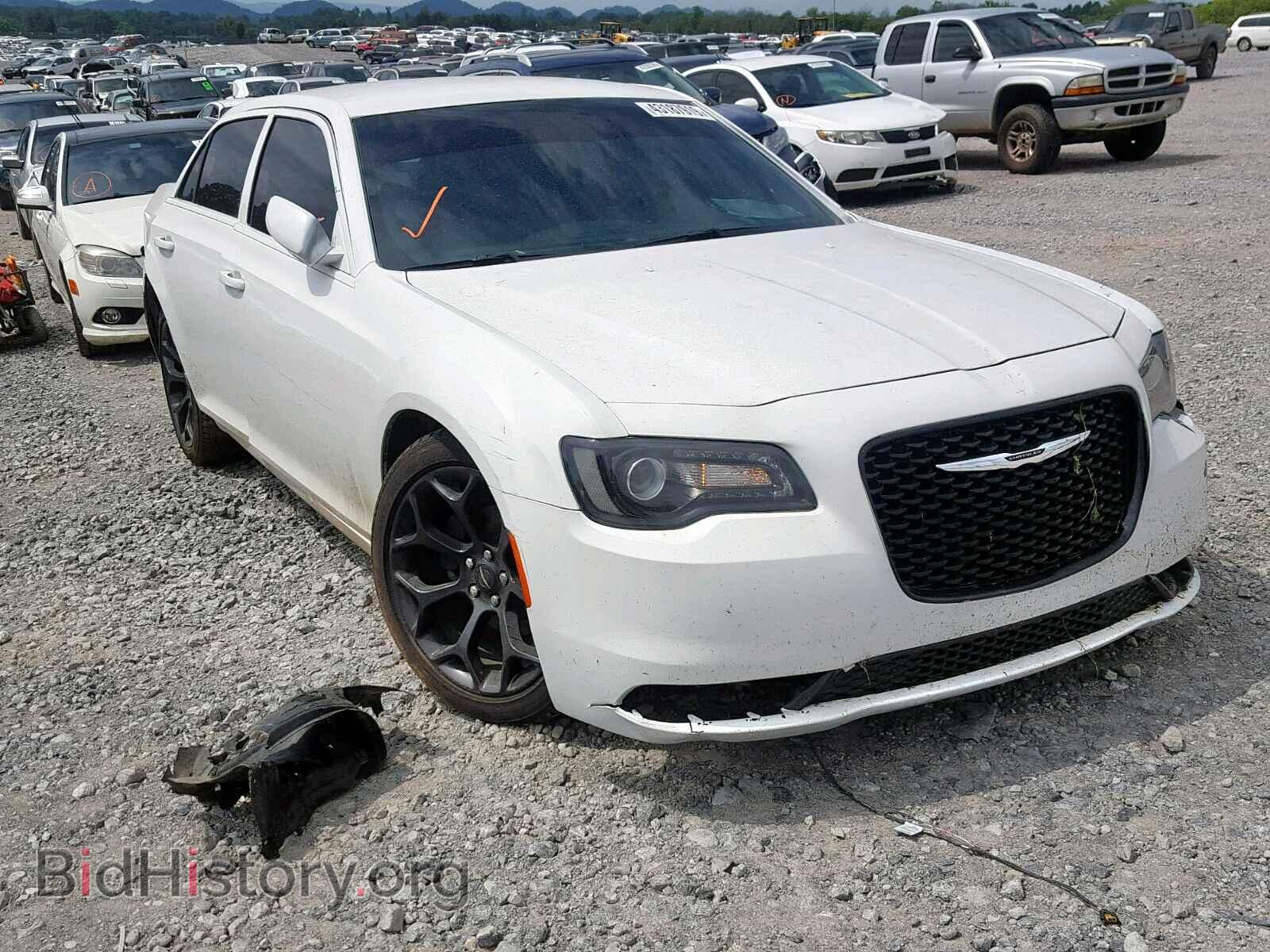 Фотография 2C3CCABG0KH516298 - CHRYSLER 300 2019