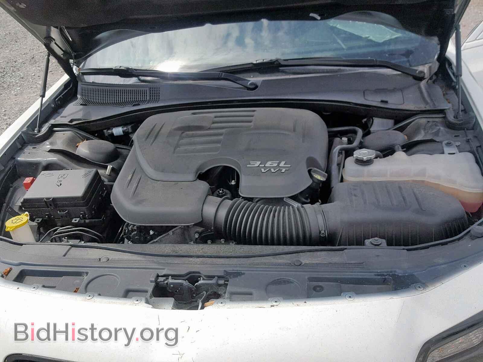 2019 CHRYSLER 300 - VIN: 2C3CCABG0KH516298 - Фото 7
