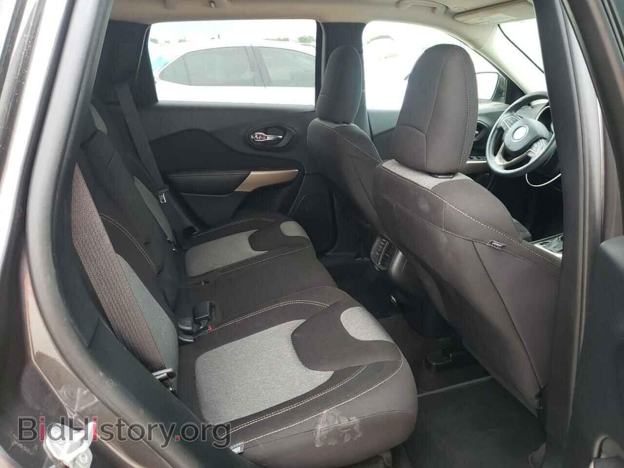 2018 JEEP CHEROKEE - VIN: 1C4PJLCB4JD587646 - Фото 6
