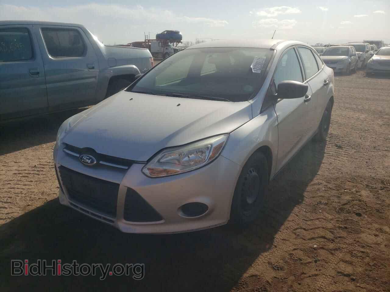 2014 FORD FOCUS - VIN: 1FADP3E21EL413372 - Photo 2