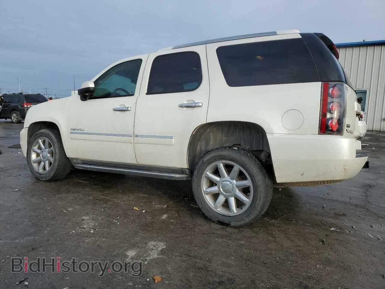 2011 GMC YUKON - VIN: 1GKS2EEF9BR316819 - Фото 2