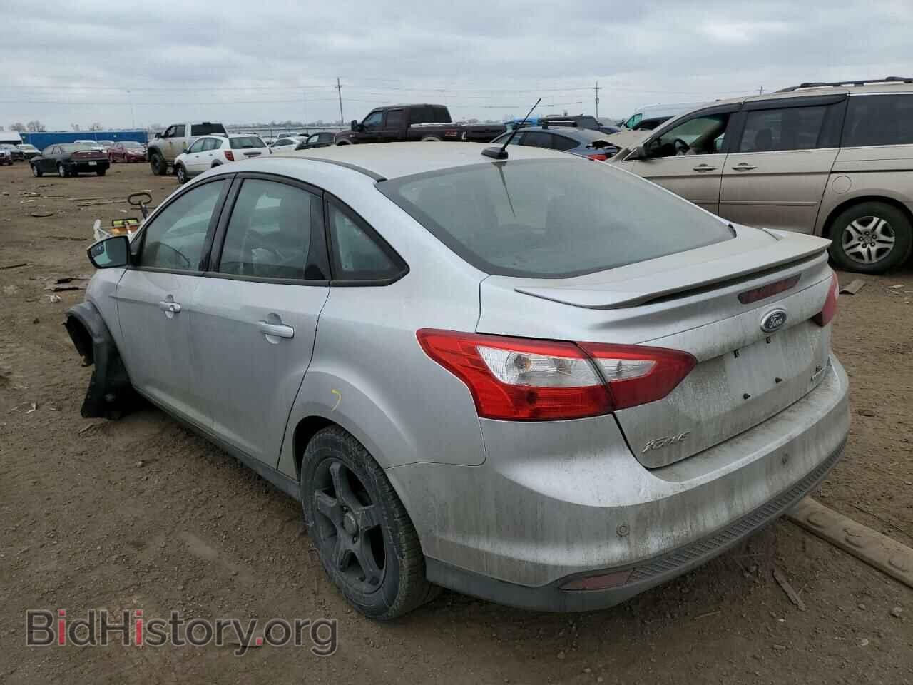 2013 FORD FOCUS - VIN: 1FADP3F20DL159327 - Фото 2