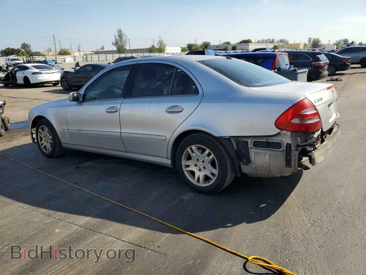 2005 MERCEDES-BENZ E-CLASS - VIN: WDBUF82J15X175990 - Фото 2