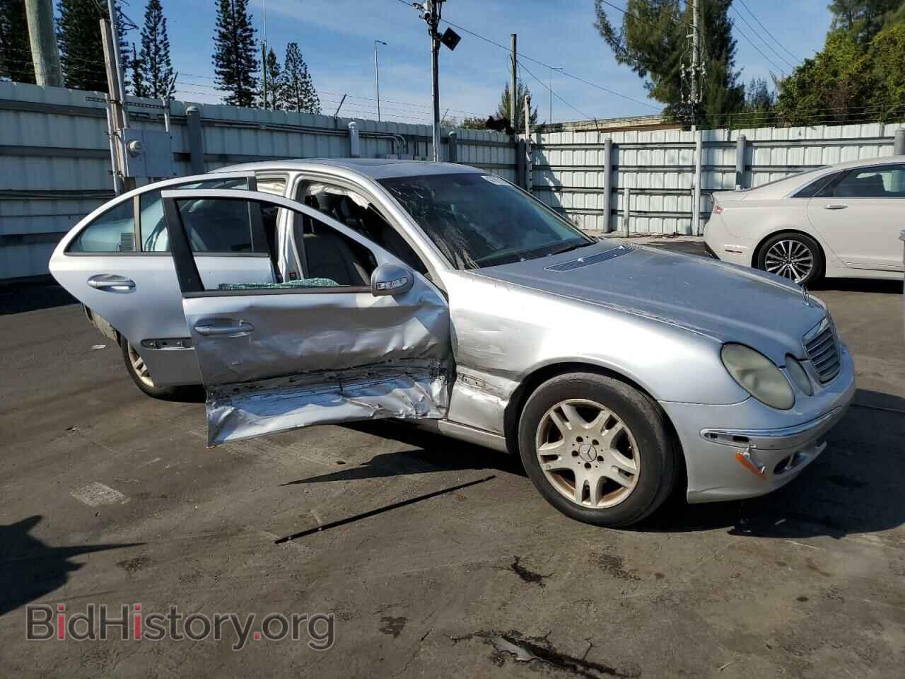 2005 MERCEDES-BENZ E-CLASS - VIN: WDBUF82J15X175990 - Фото 4
