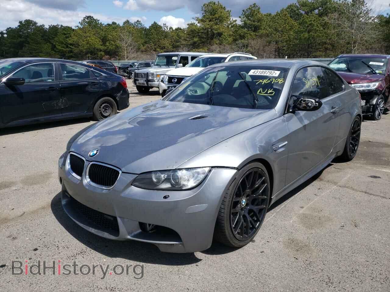 2011 BMW M3 - VIN: WBSKG9C59BE796908 - Фото 2