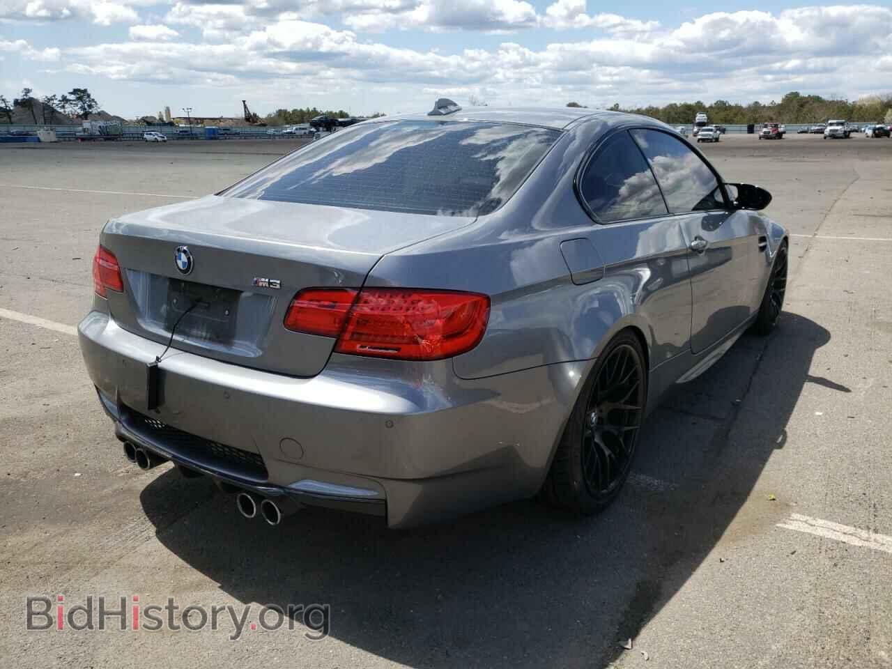 2011 BMW M3 - VIN: WBSKG9C59BE796908 - Фото 4