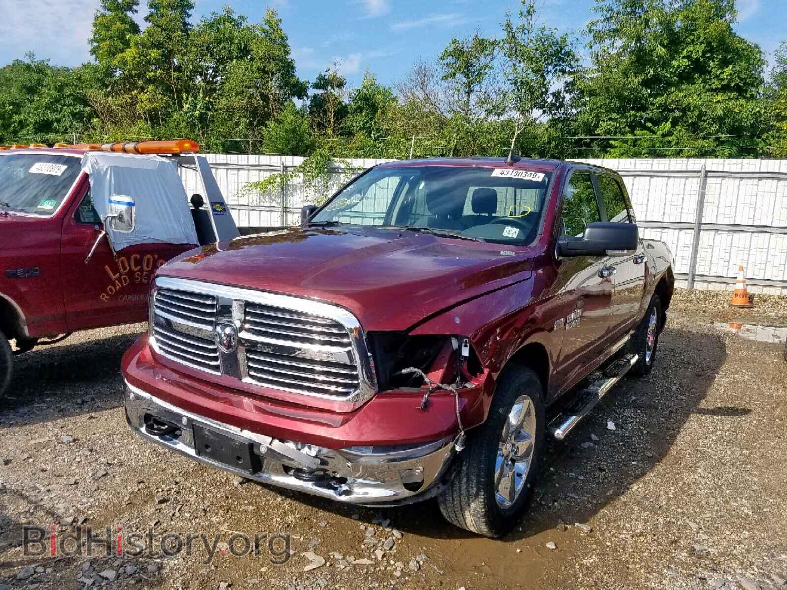 2017 RAM 1500 SLT - VIN: 3C6RR7LT5HG524786 - Фото 2
