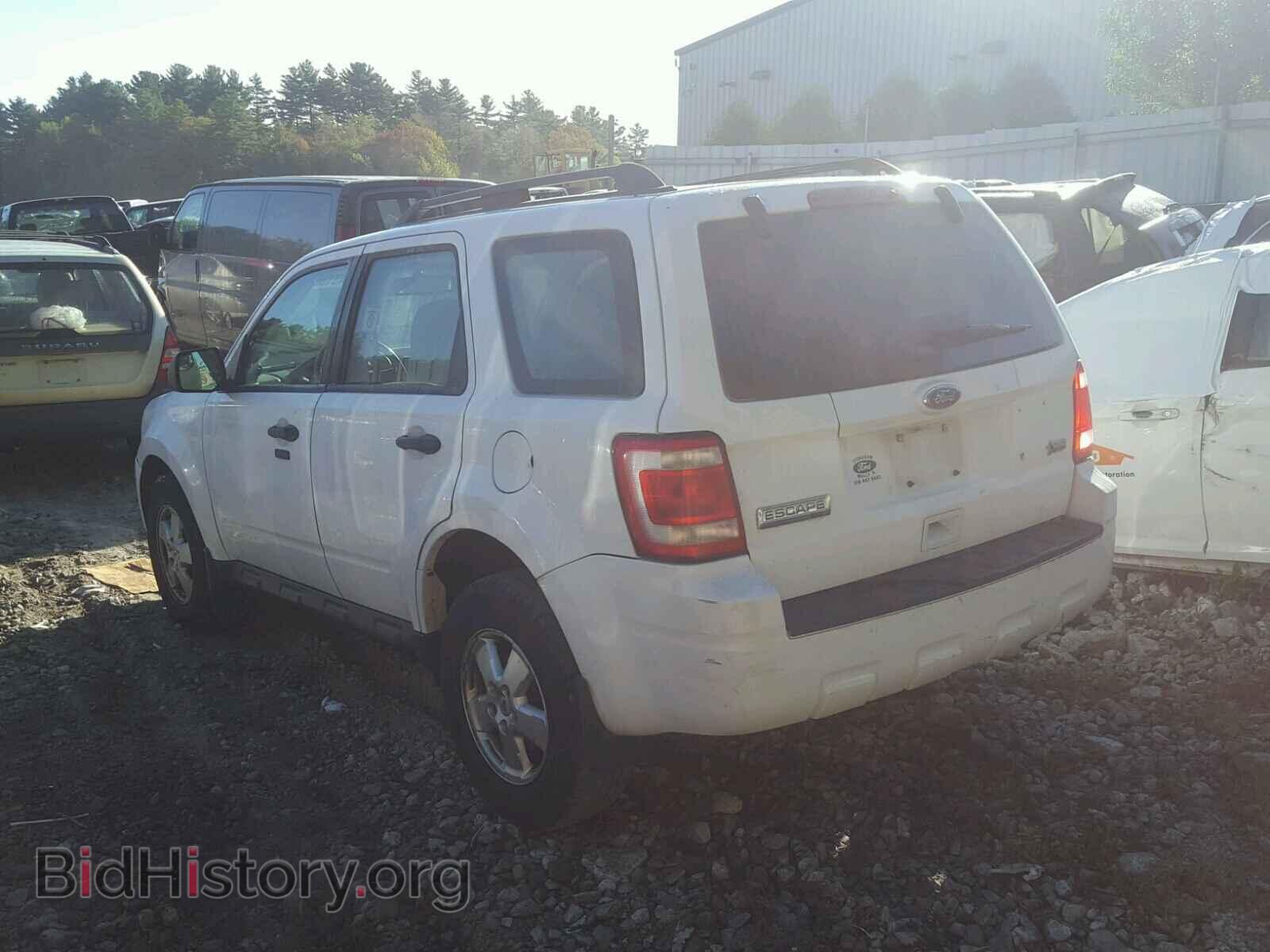 2011 FORD ESCAPE - VIN: 1FMCU0DG6BKC43100 - Фото 3