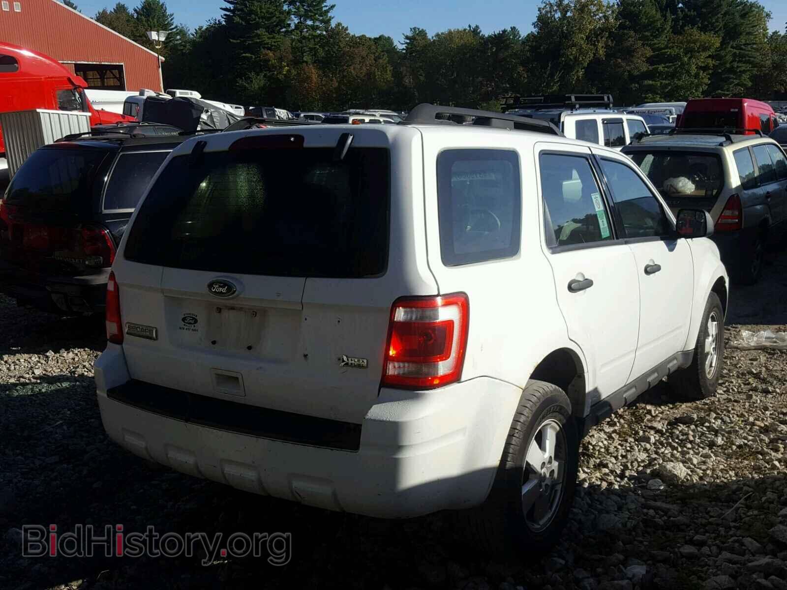 2011 FORD ESCAPE - VIN: 1FMCU0DG6BKC43100 - Фото 4