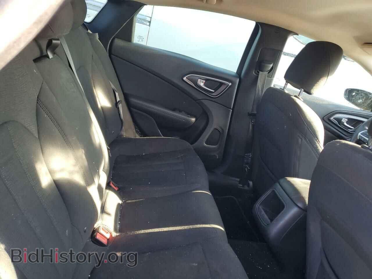 2016 CHRYSLER 200 - VIN: 1C3CCCAB9GN148963 - Photo 10