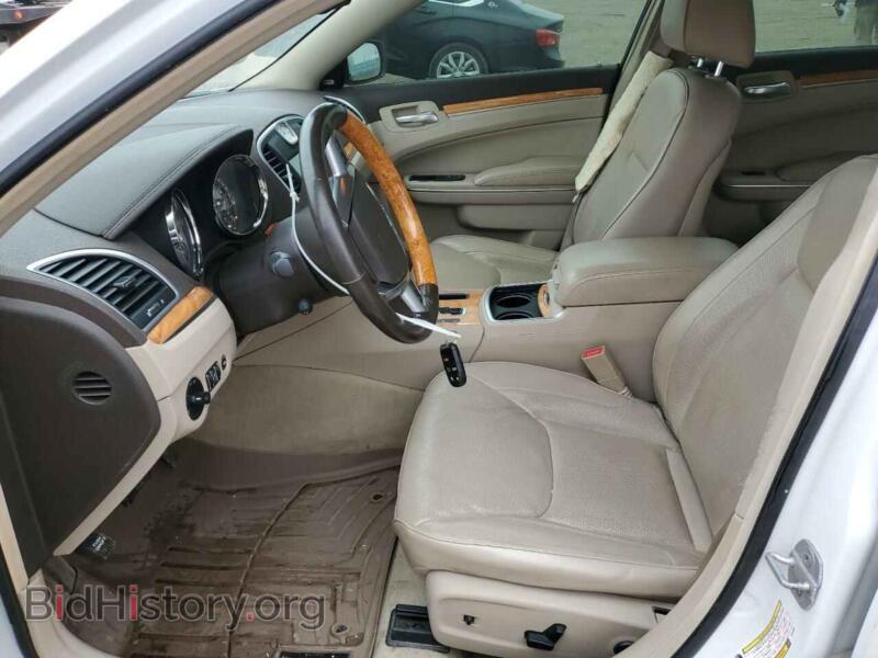 2012 Chrysler 300 (VIN 2C3CCAKT3CH143367) — фото 7 из 12