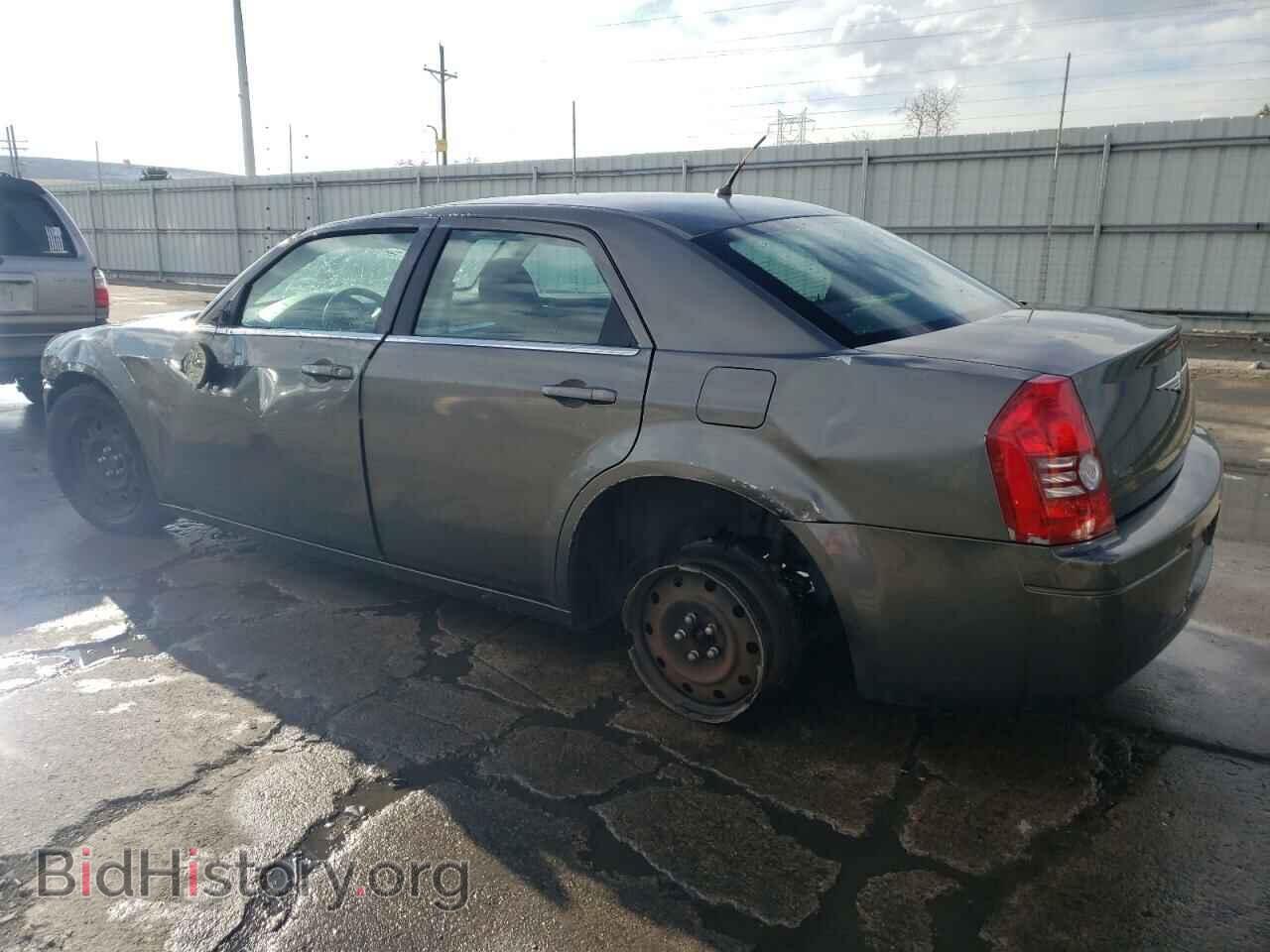 2008 CHRYSLER 300 - VIN: 2C3KA43R68H298220 - Фото 2
