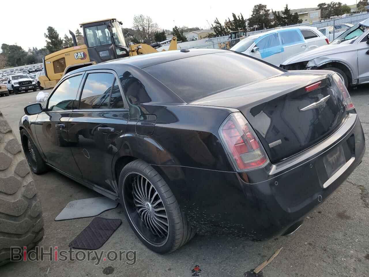 2013 CHRYSLER 300 - VIN: 2C3CCADG8DH743500 - Фото 2