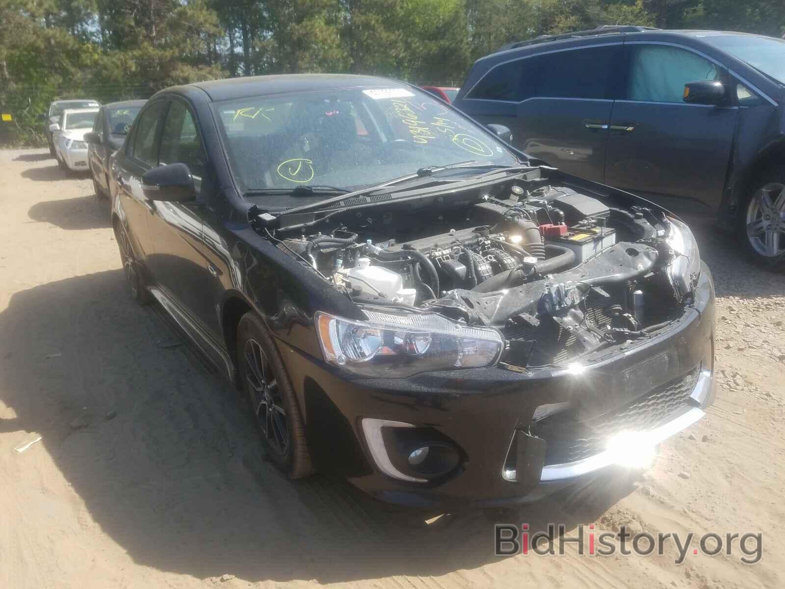 Photo JA32U2FU4HU003828 - MITSUBISHI LANCER 2017