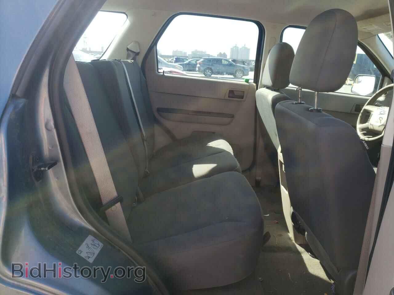 2011 FORD ESCAPE - VIN: 1FMCU0C70BKB44001 - Фото 6