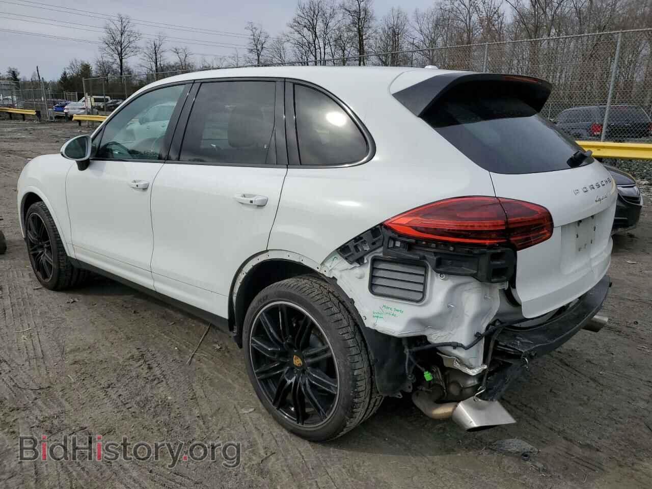2017 PORSCHE CAYENNE - VIN: WP1AA2A25HKA86370 - Фото 2