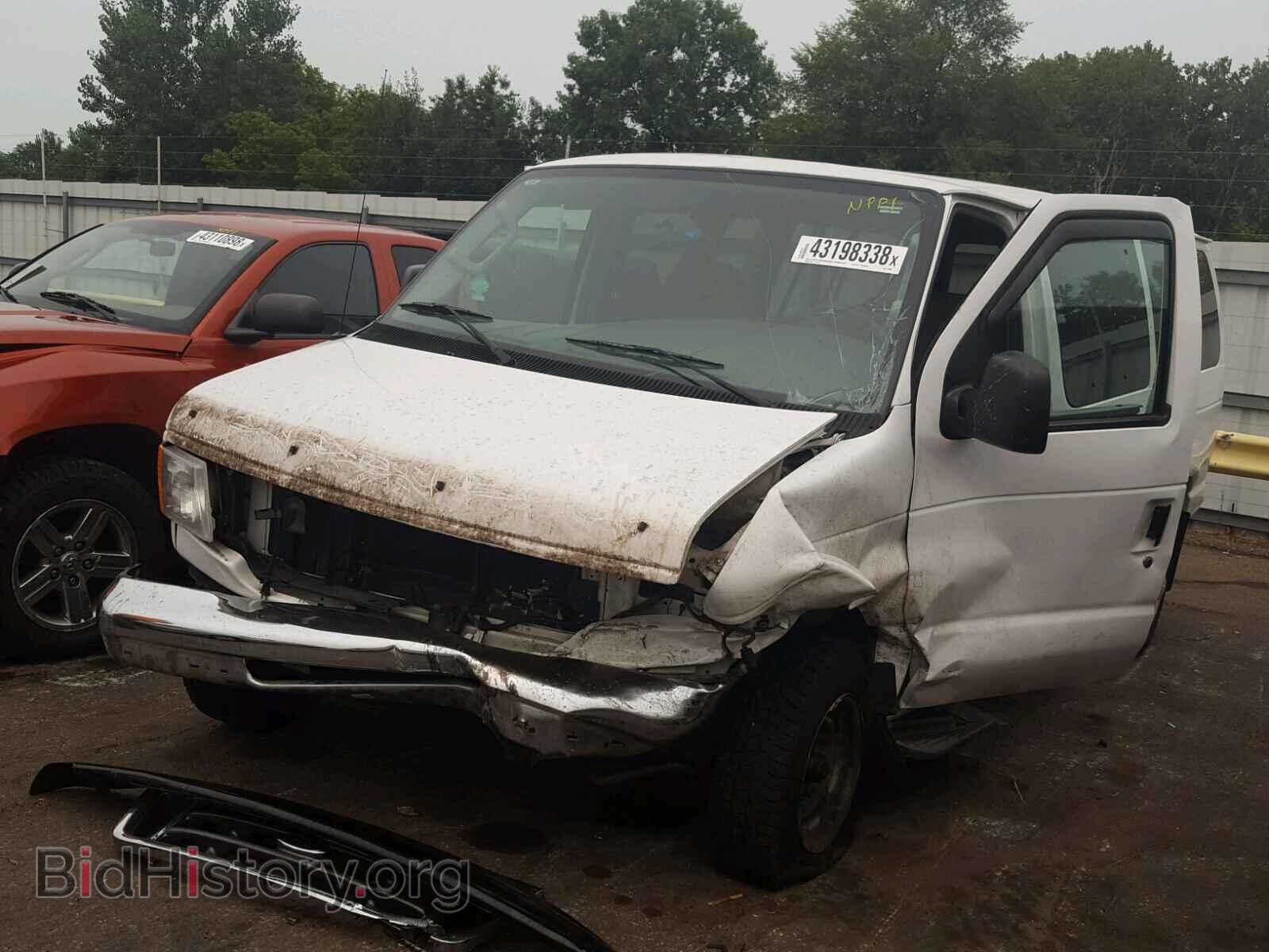 2006 FORD ECONOLINE - VIN: 1FBNE31L16DA82084 - Фото 2