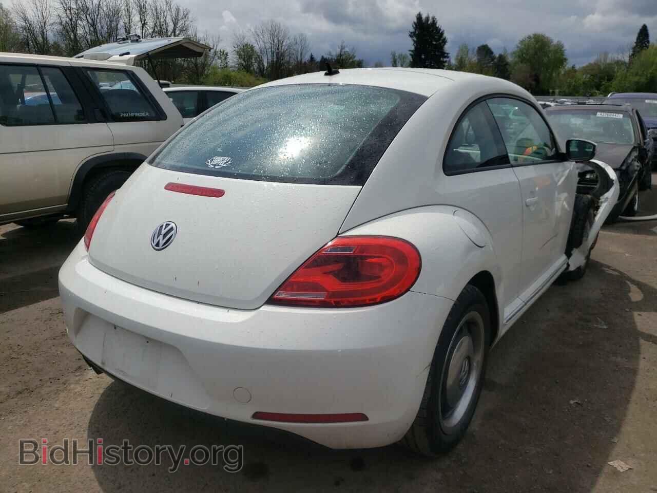 2012 VOLKSWAGEN BEETLE - VIN: 3VWJP7ATXCM640538 - Фото 4