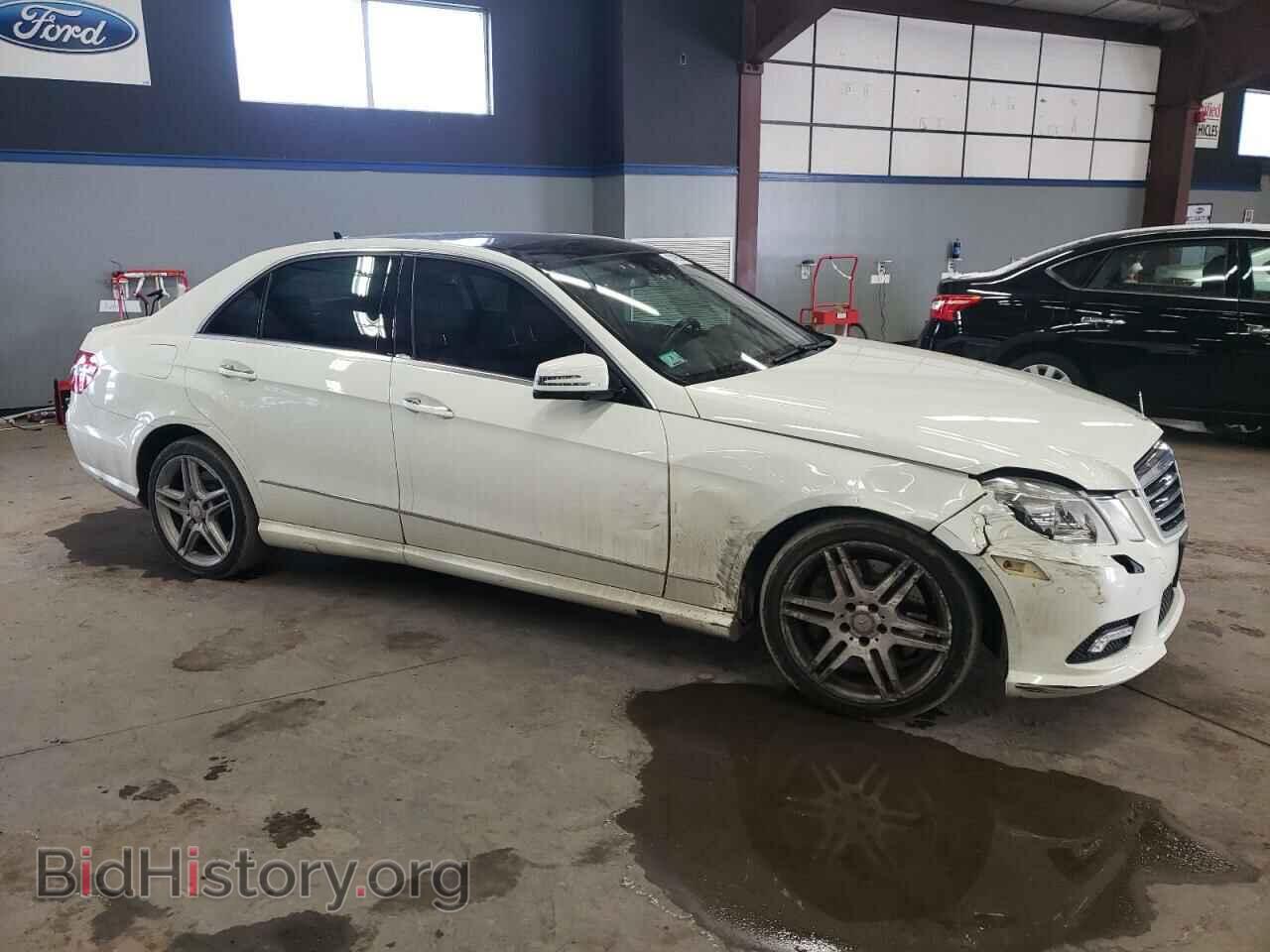 2011 MERCEDES-BENZ E-CLASS - VIN: WDDHF9AB8BA389608 - Фото 4