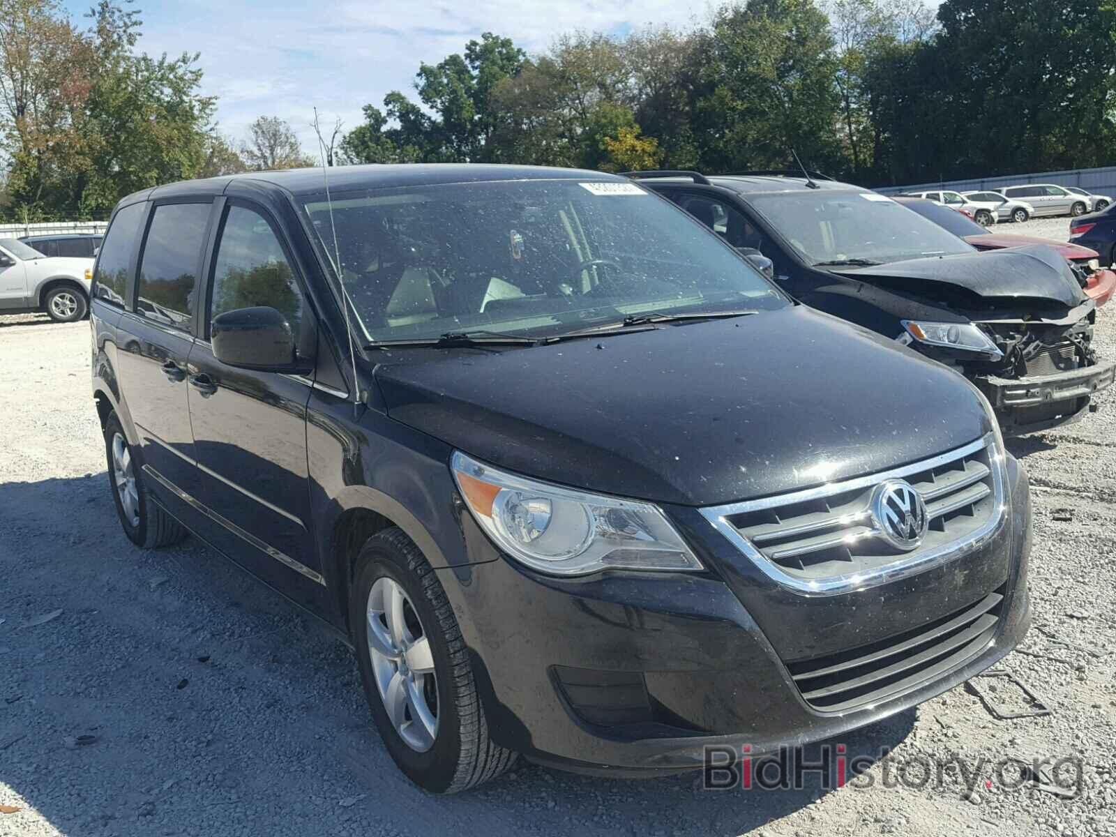 Photo 2V4RW3D14AR272509 - VOLKSWAGEN ROUTAN 2010