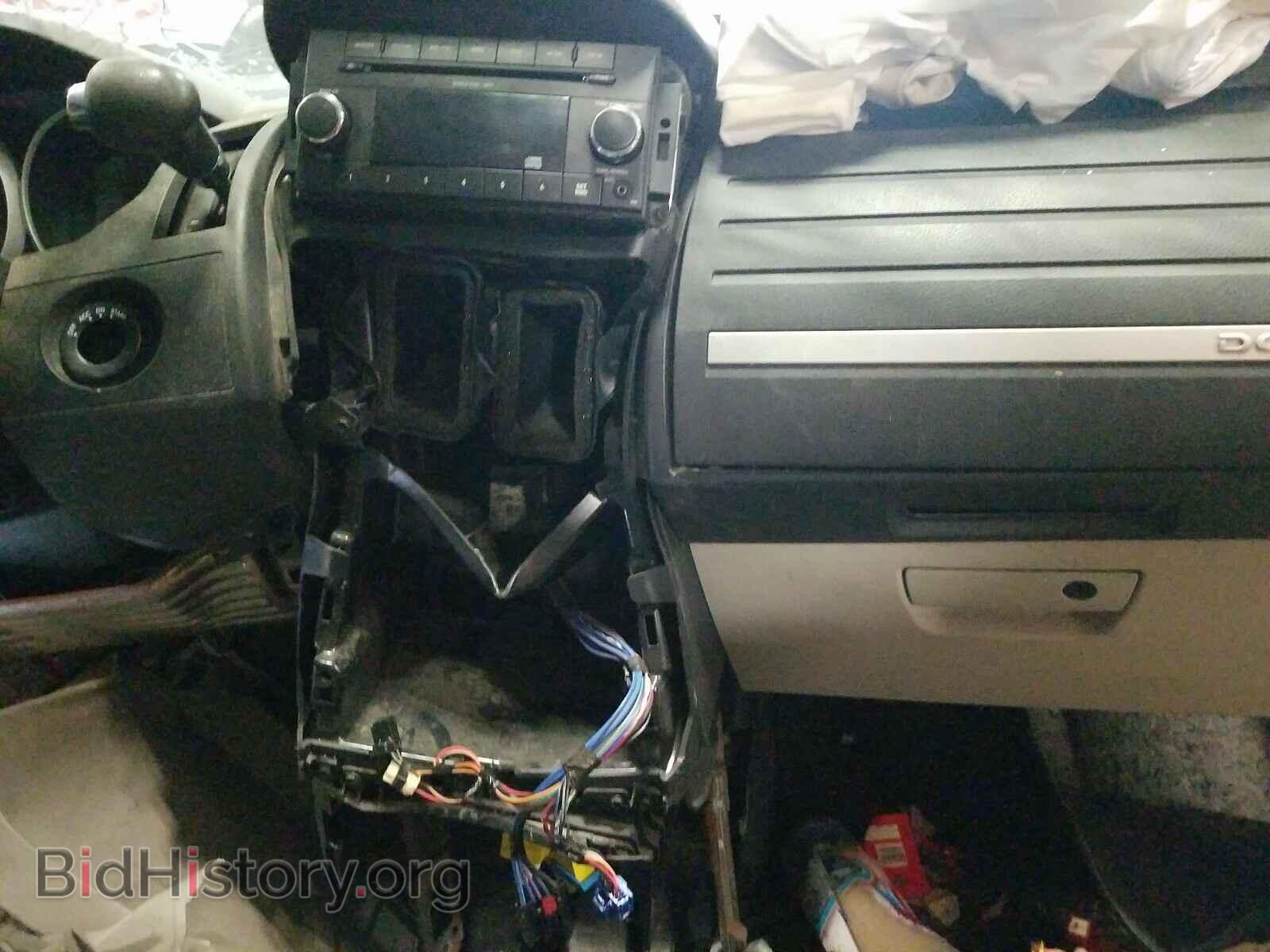 2010 DODGE All Models - VIN: 2D4RN4DE2AR486911 - Фото 10