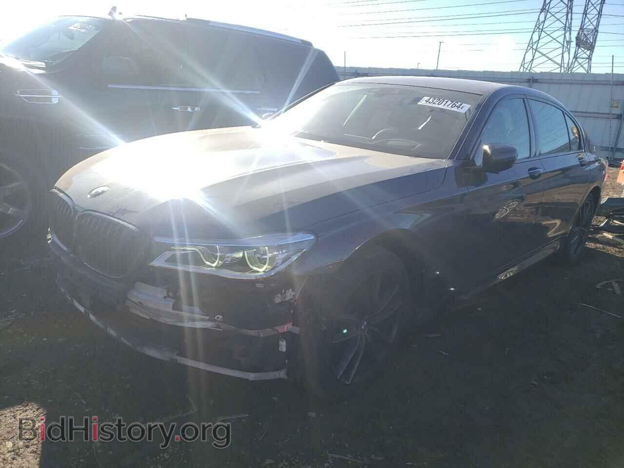 Фотография WBA7F2C55GG419928 - BMW 7 SERIES 2016