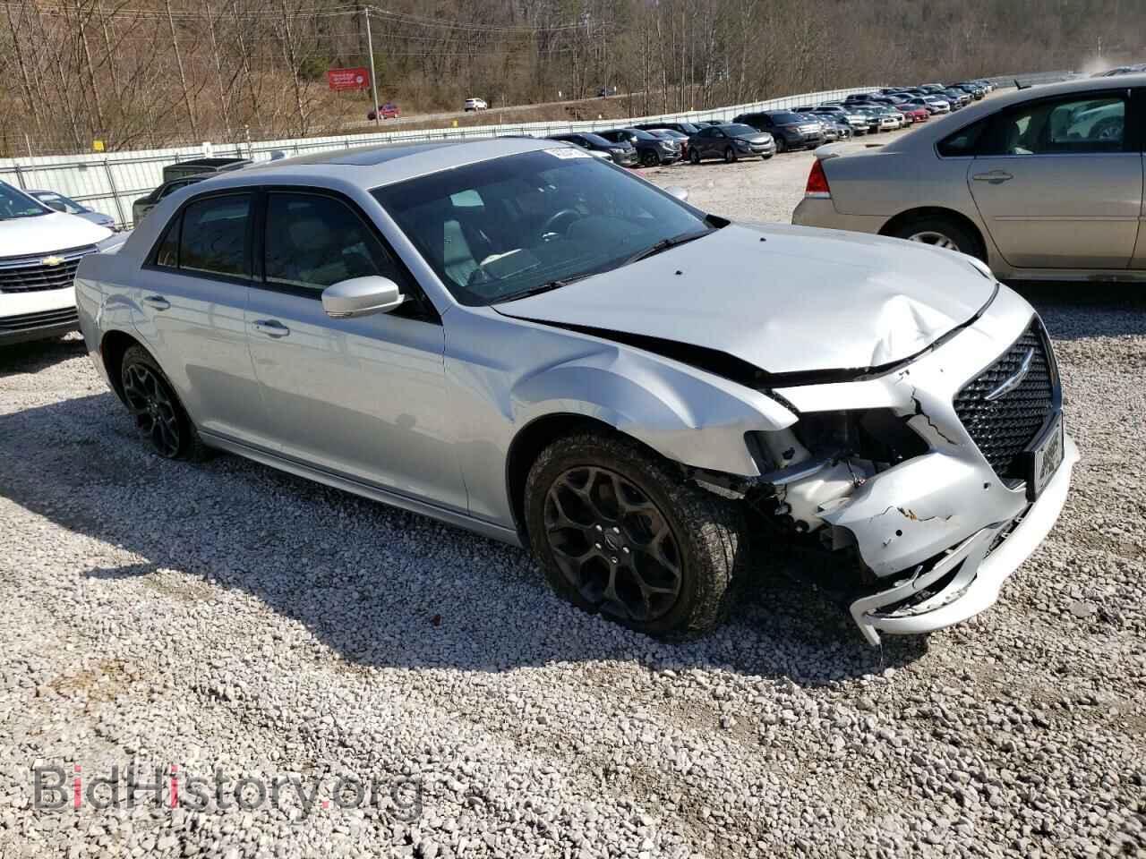 2019 CHRYSLER 300 - VIN: 2C3CCAGG4KH746225 - Фото 4