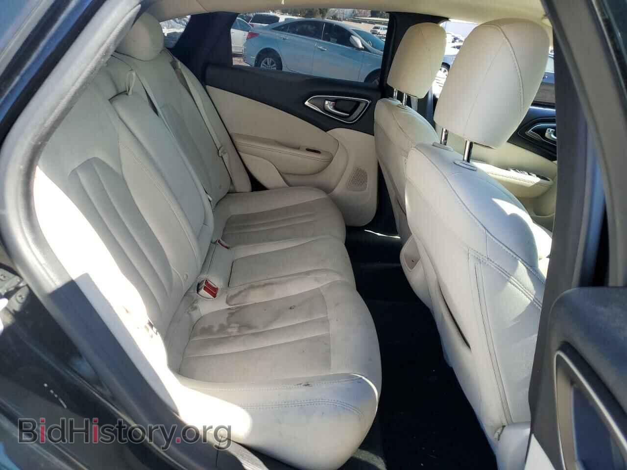 2016 CHRYSLER 200 - VIN: 1C3CCCAB0GN118802 - Фото 10