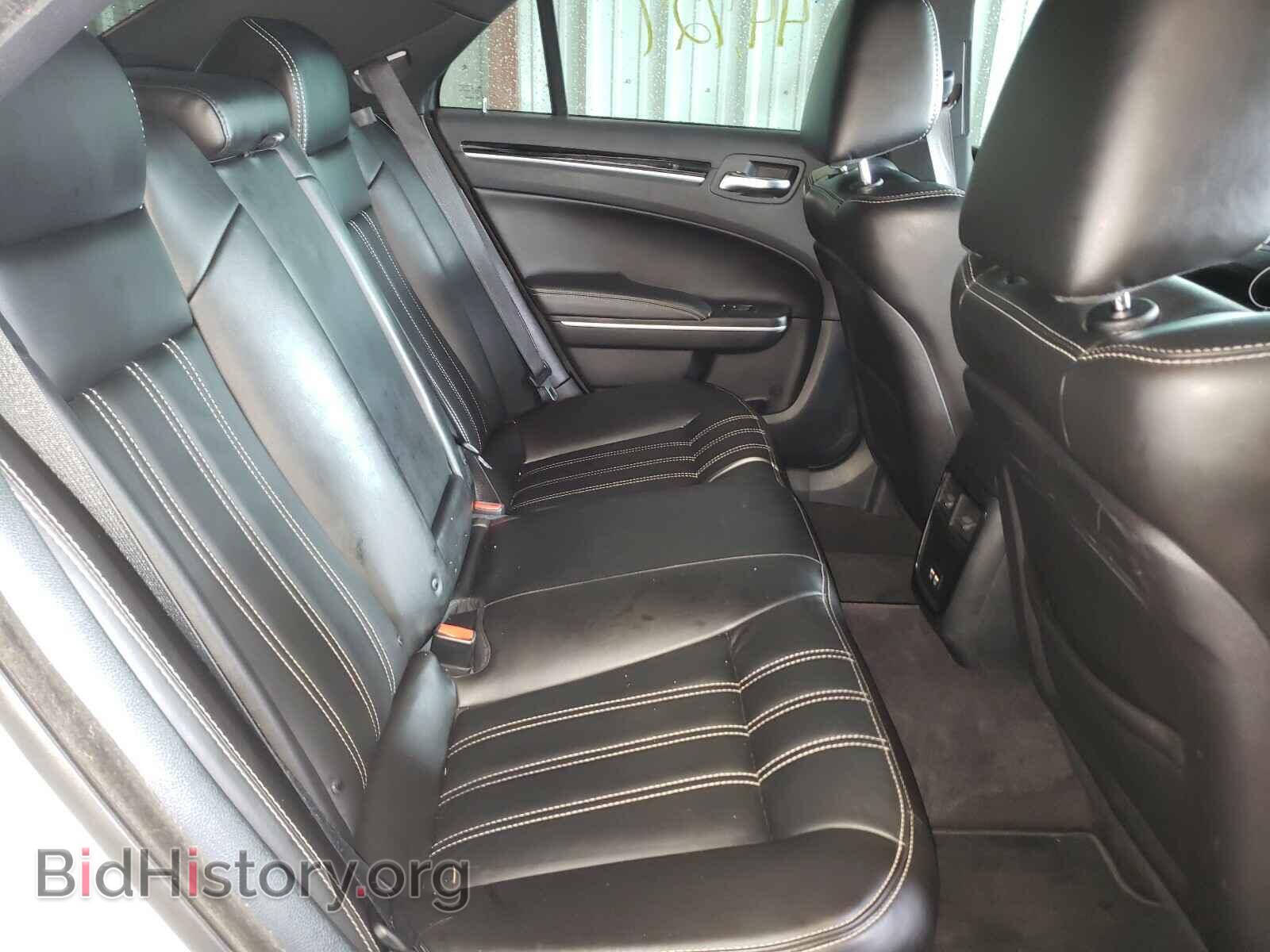 2019 CHRYSLER 300 - VIN: 2C3CCABG8KH539487 - Фото 6