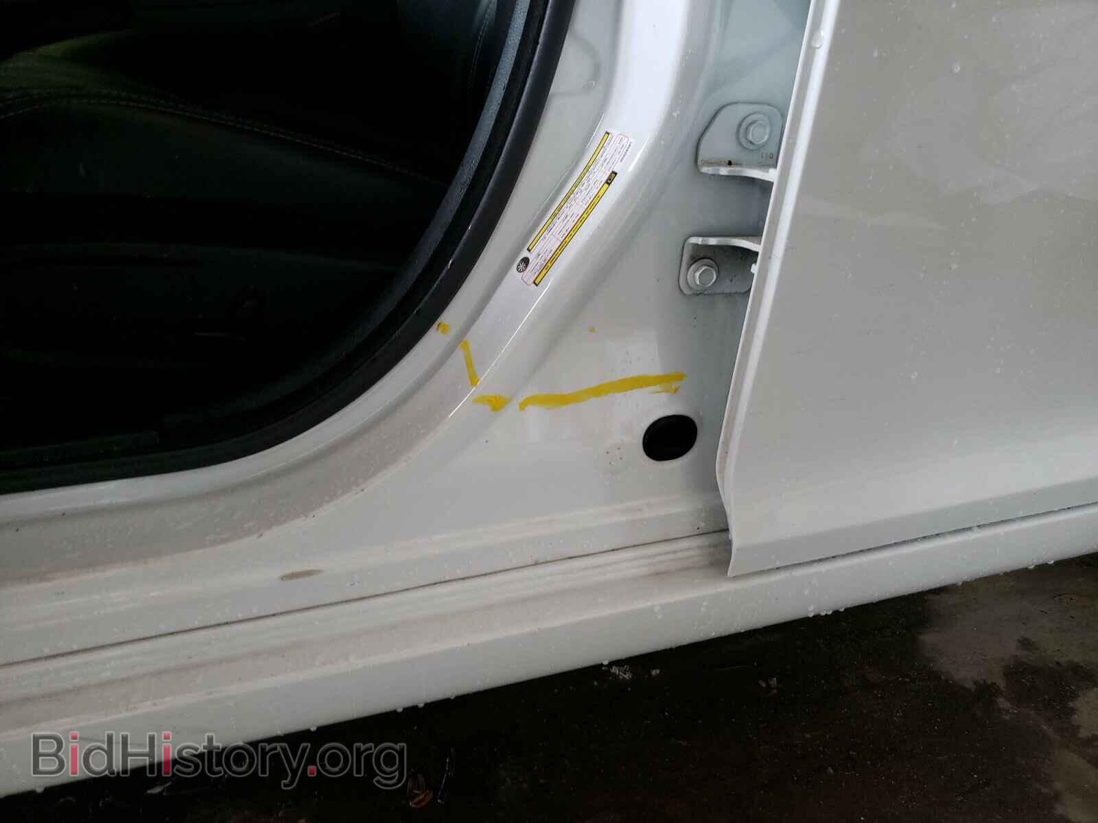 2019 CHRYSLER 300 - VIN: 2C3CCABG8KH539487 - Фото 9