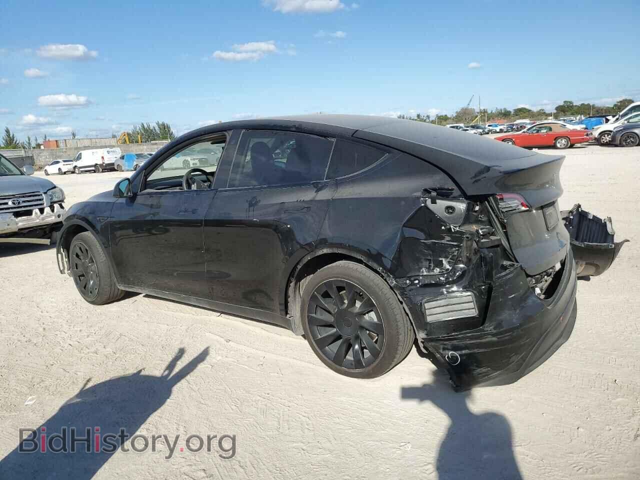 2021 TESLA MODEL Y - VIN: 5YJYGAEE2MF149266 - Фото 2