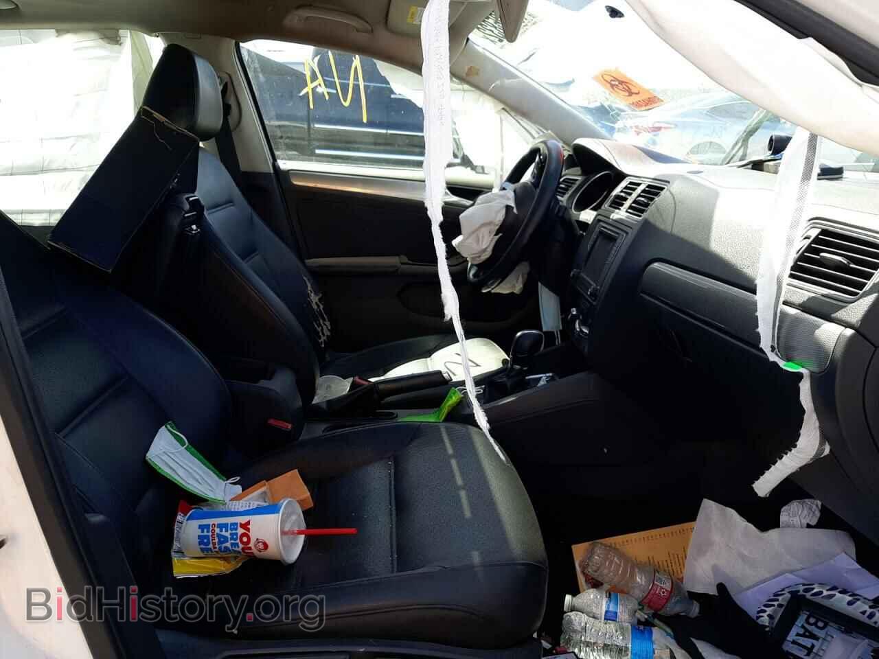 2017 VOLKSWAGEN JETTA - VIN: 3VWDB7AJ6HM218459 - Фото 5