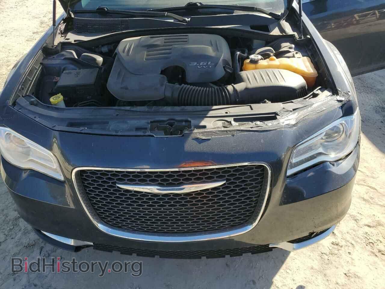 2017 CHRYSLER 300 - VIN: 2C3CCAAG3HH516550 - Фото 11
