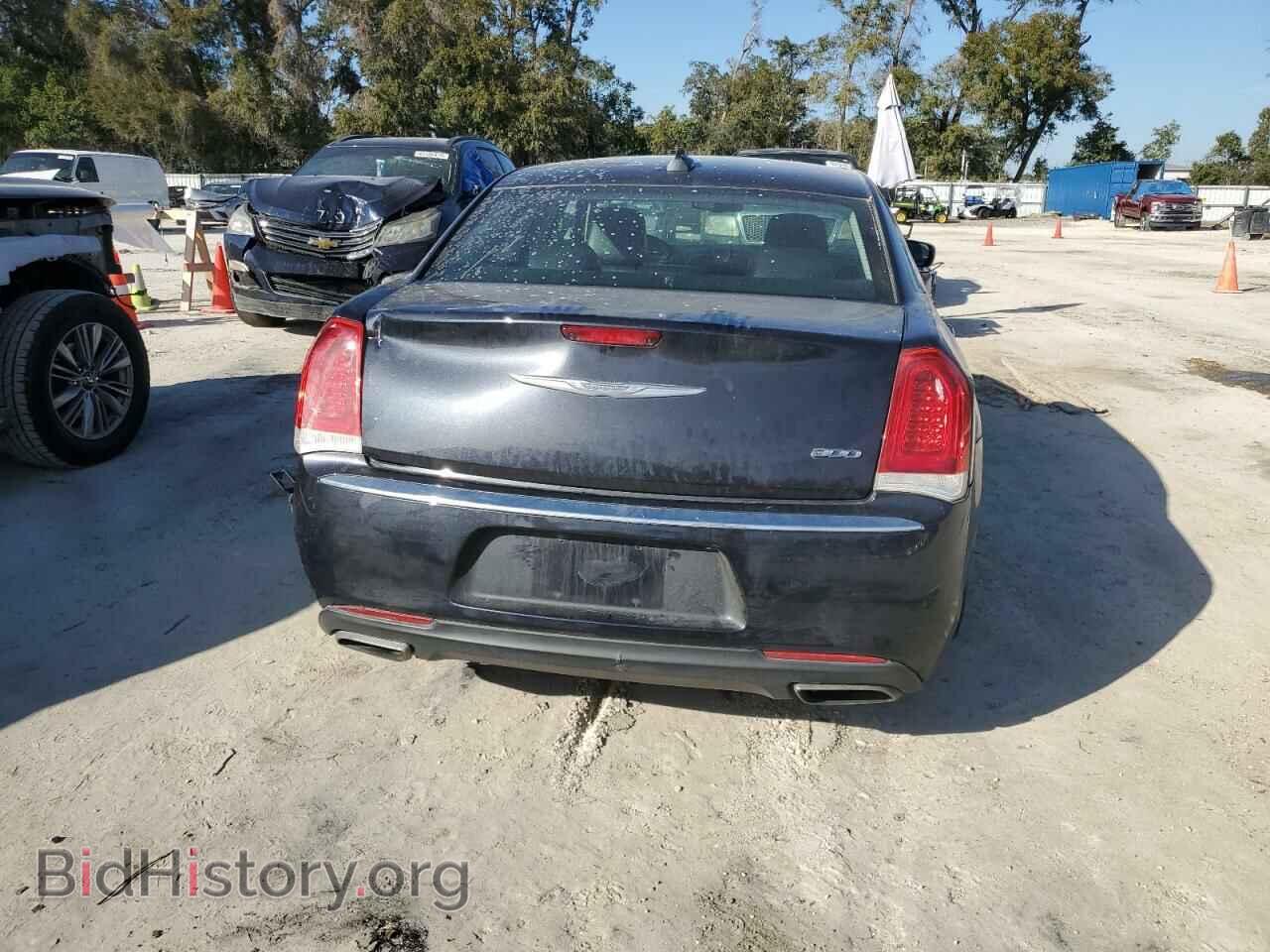 2017 CHRYSLER 300 - VIN: 2C3CCAAG3HH516550 - Фото 6
